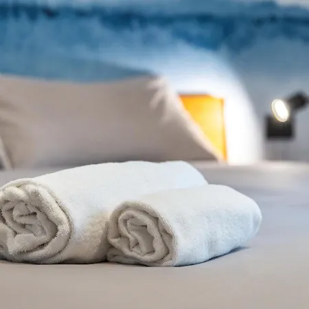 Hostdomus - San Quintino Τορίνο