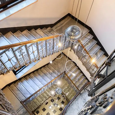 Hostdomus - San Quintino Apartment