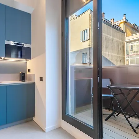 Hostdomus - San Quintino *