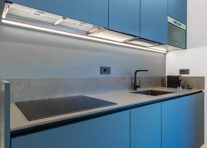 Hostdomus - San Quintino Apartment *